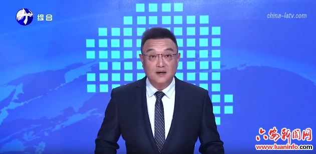 方正在市群眾來訪接待中心接訪