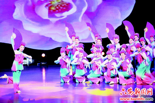 票友同臺戲韻飛揚